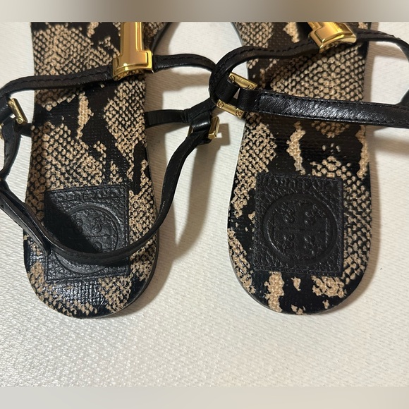 Tory Burch T-Bar Flat Sandals Snakeskin Print/Black Size 9 EUC - Picture 3 of 10
